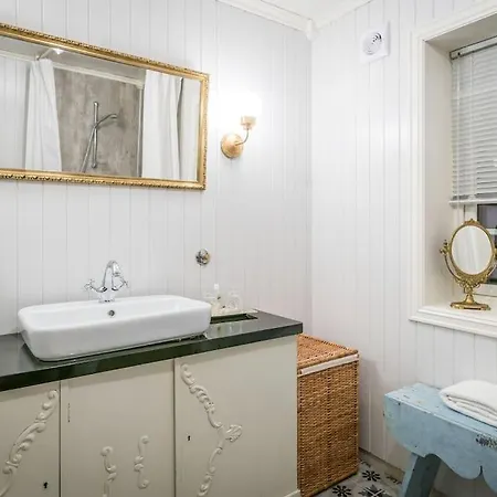 Unikt Gardshus - Gamlestua *