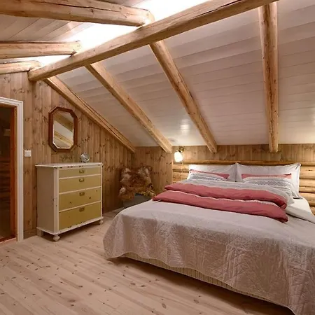 Unikt Gårdshus - Gamlestua